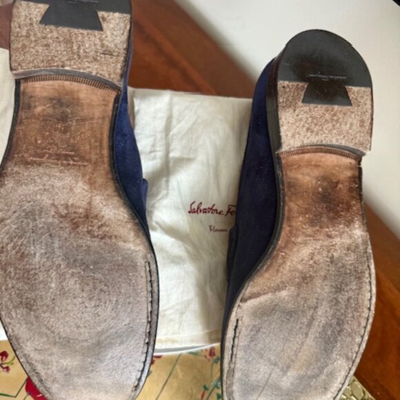 Men's SALVATORE FERRAGAMO Deep Navy Blue Suede Loafers, Gold, Sz US 9.5D, RT$795 - Picture 5 of 8